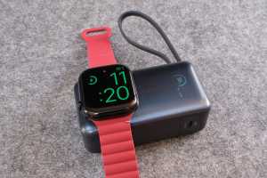 This near-perfect iPhone-Apple Watch power bank is 20% off for the first time
