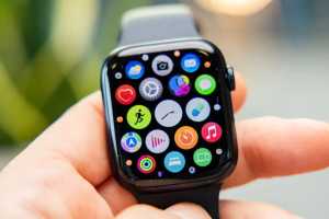 The Apple Watch Series 9 just hit its lowest price ever