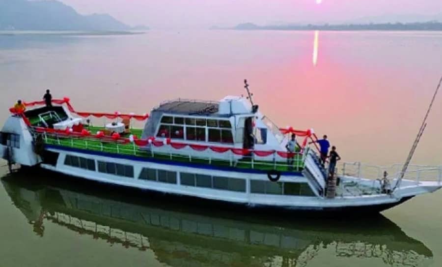 Houseboat in Assam