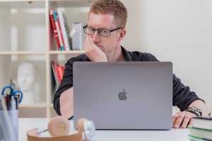 How to shut down a Mac