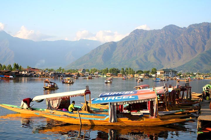 shikara-kashmir